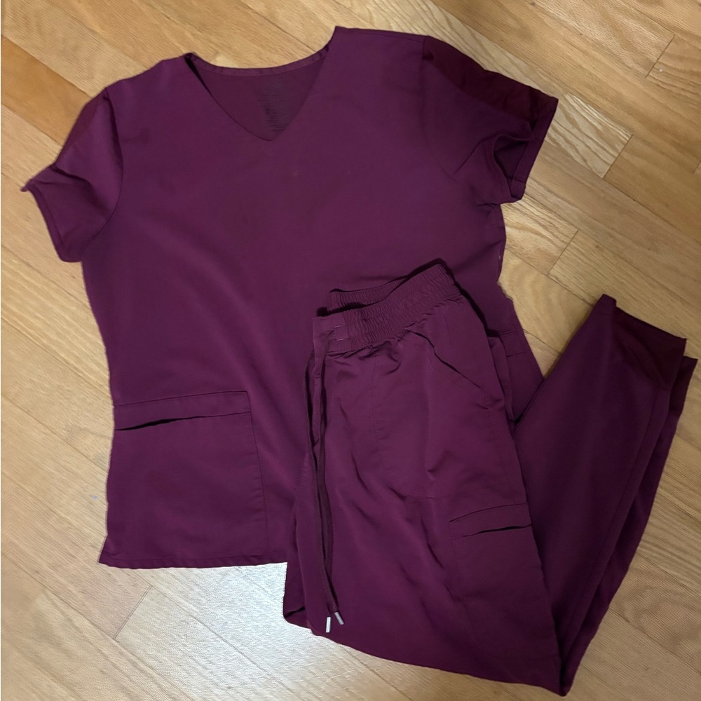 Cherokee Wine Scrub Set
